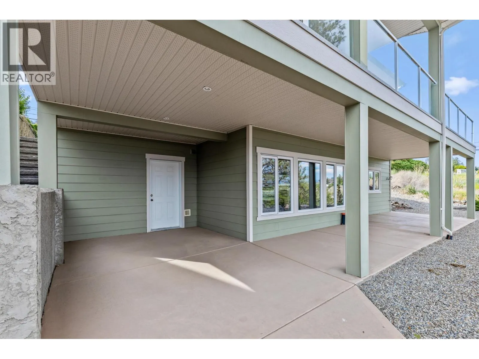3869 Angus Drive