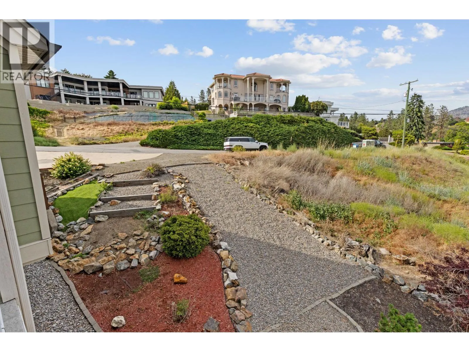 3869 Angus Drive