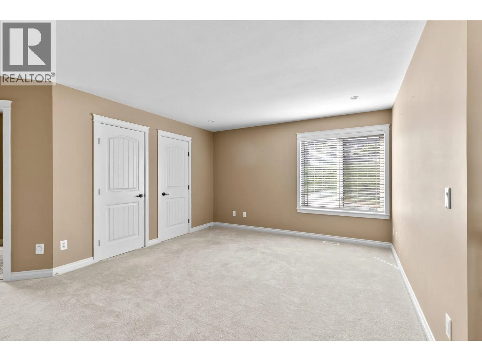 3869 Angus Drive