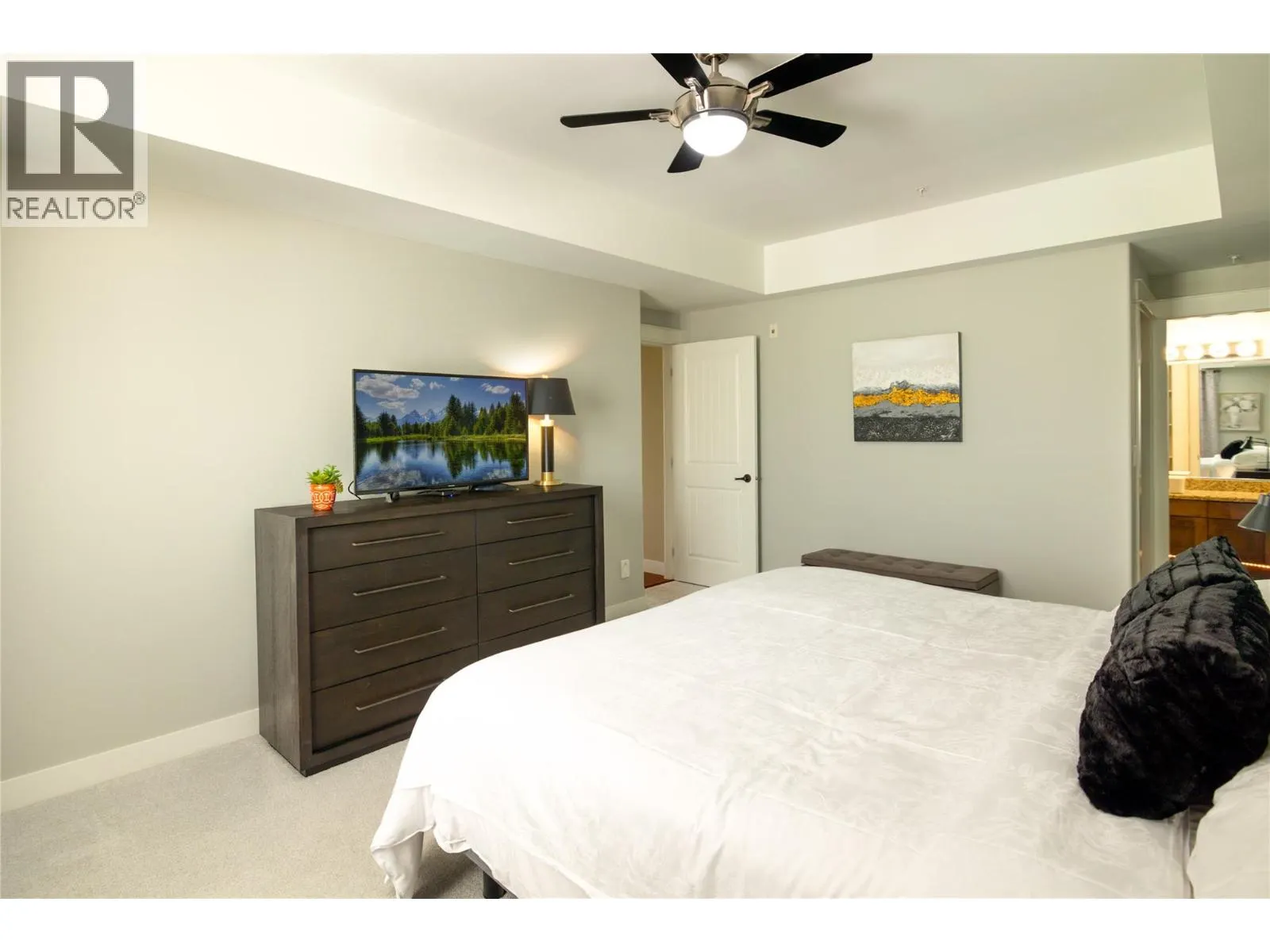2470 Tuscany Drive Unit# 207
