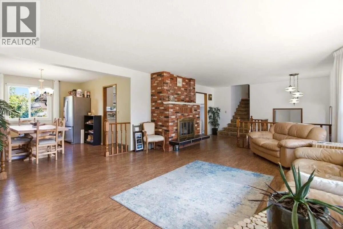 2555 Grenfell Road