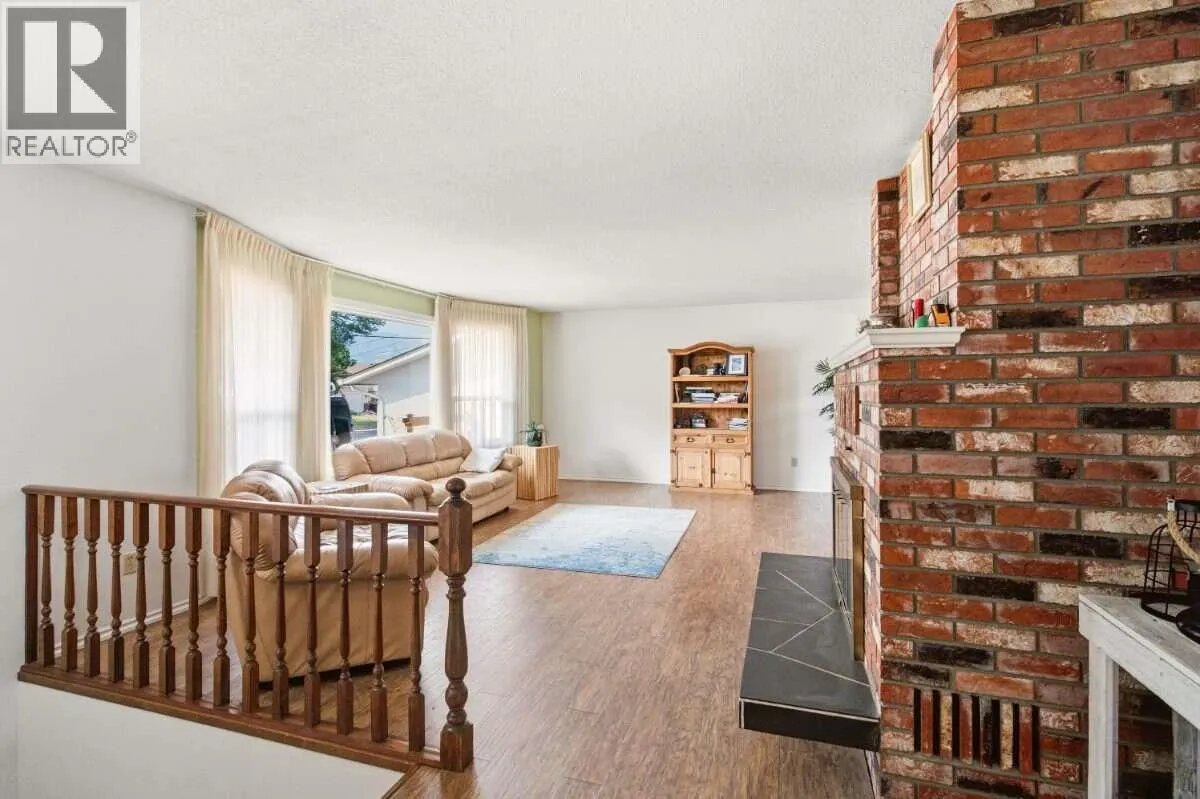 2555 Grenfell Road