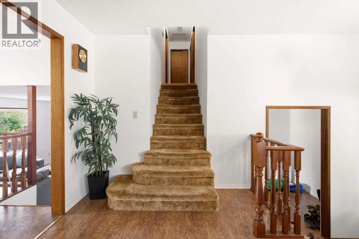 2555 Grenfell Road