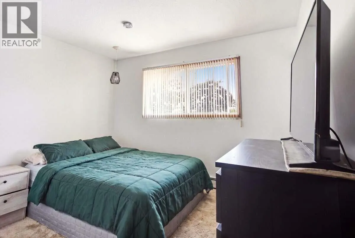 2555 Grenfell Road