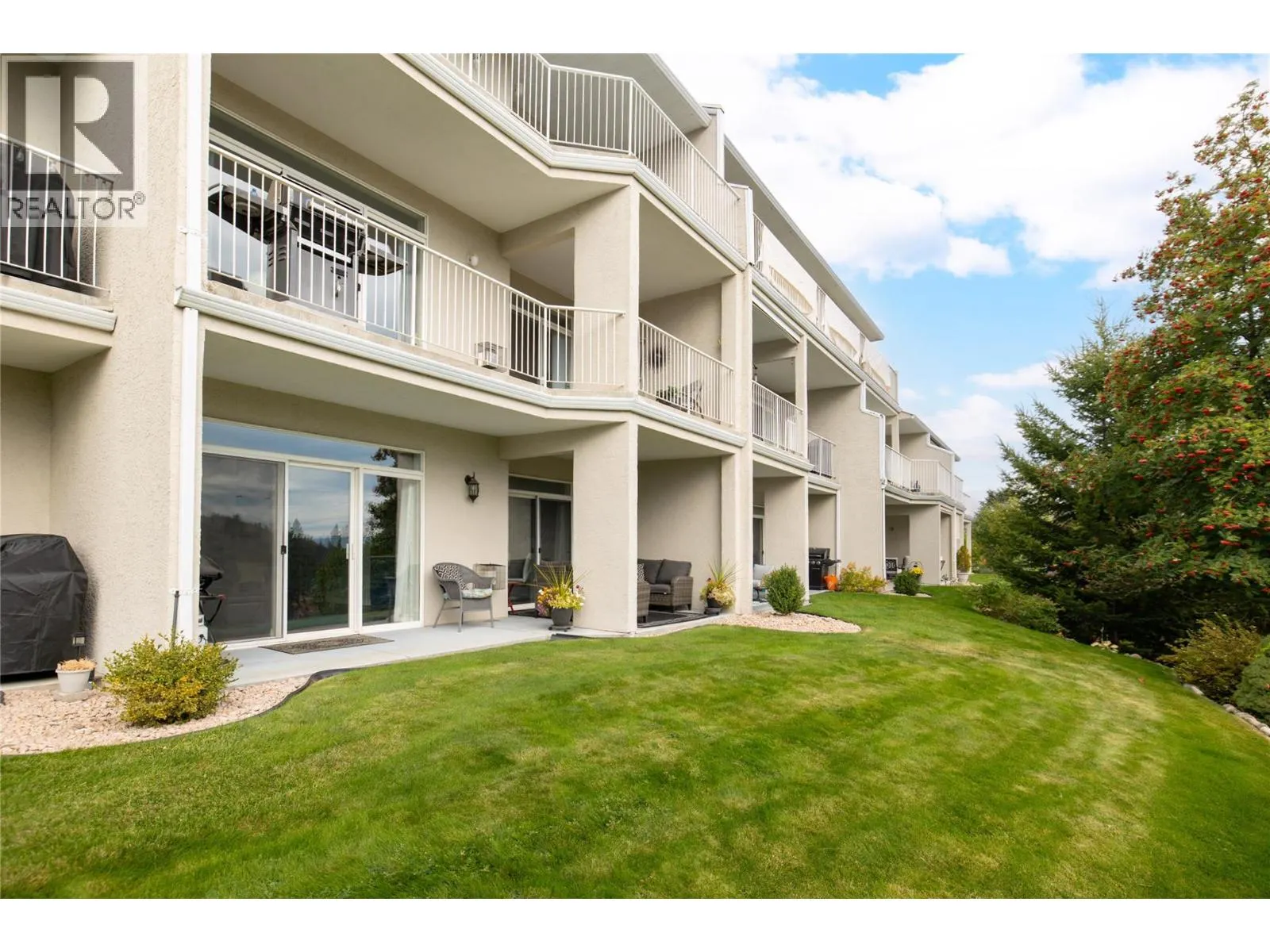 2377 Shannon Woods Drive Unit# 104