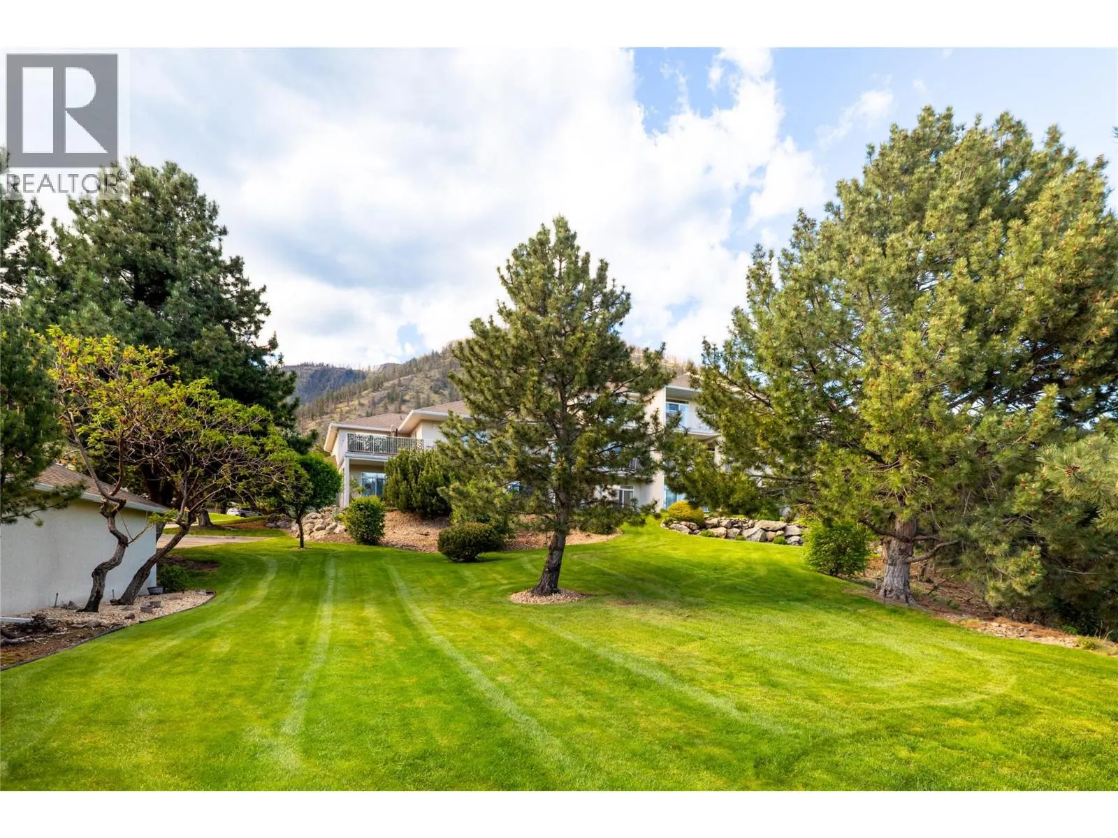 2377 Shannon Woods Drive Unit# 104