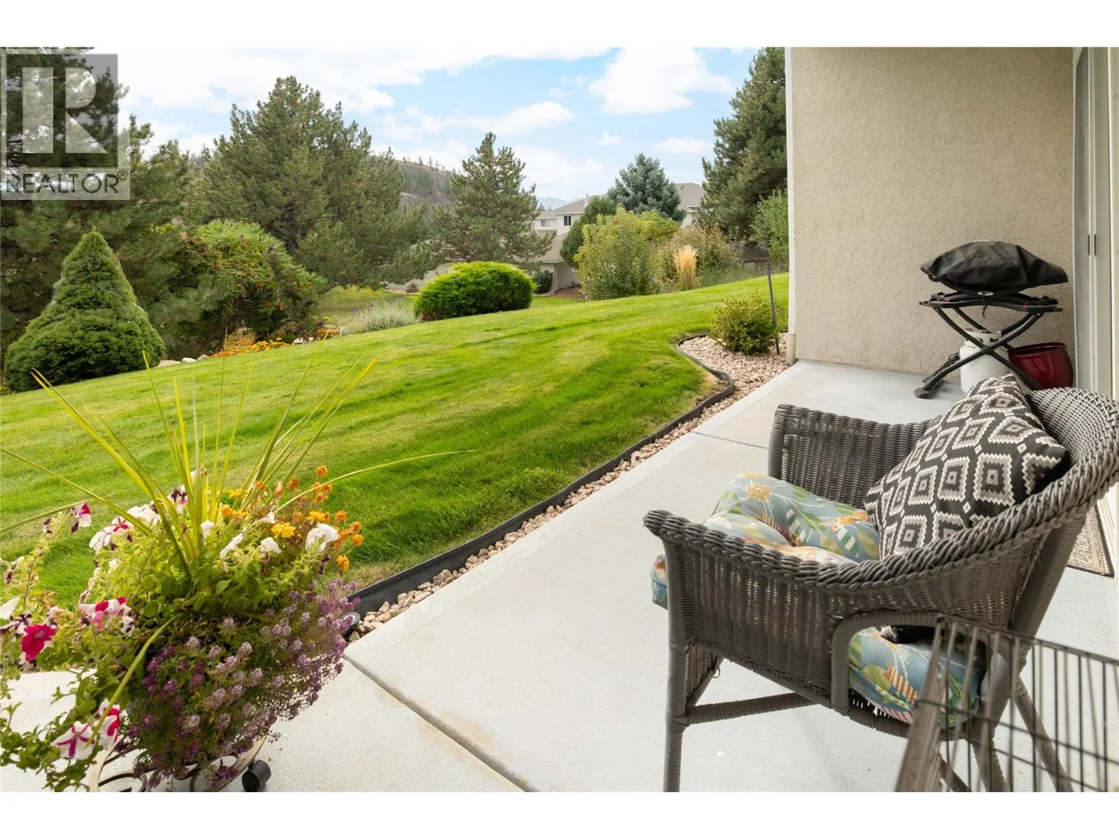 2377 Shannon Woods Drive Unit# 104