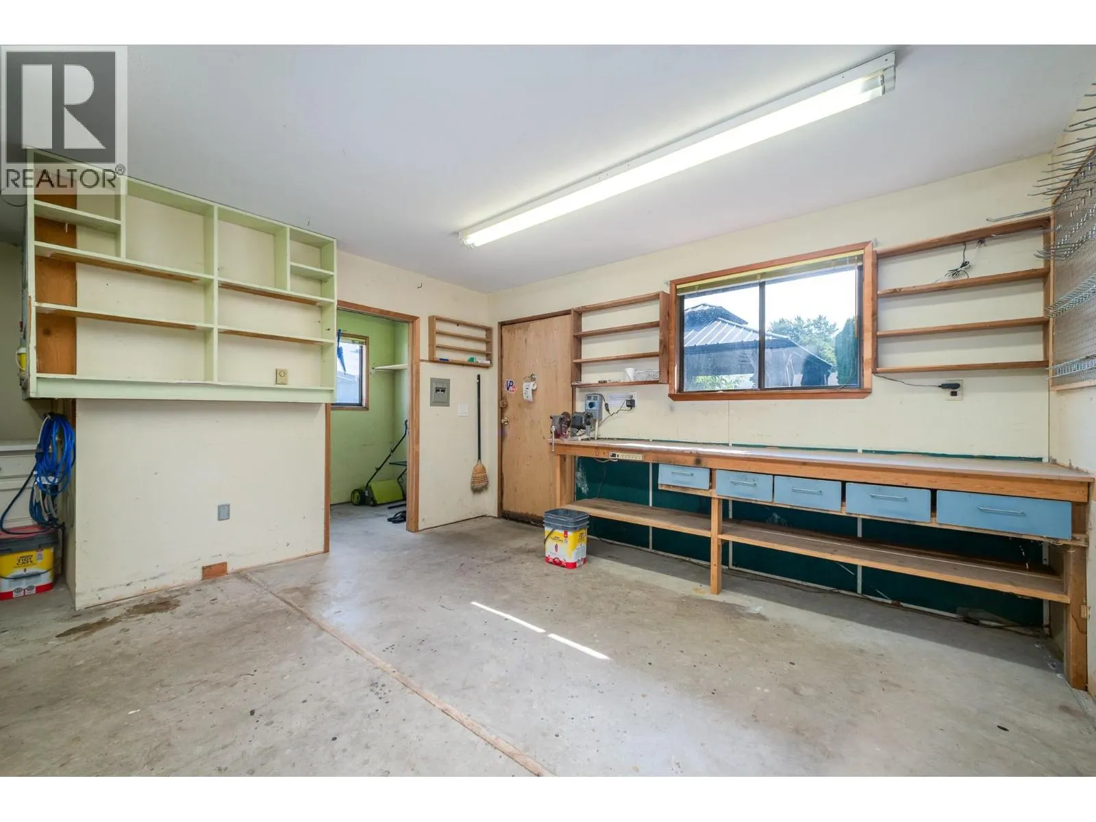195 Felix Road