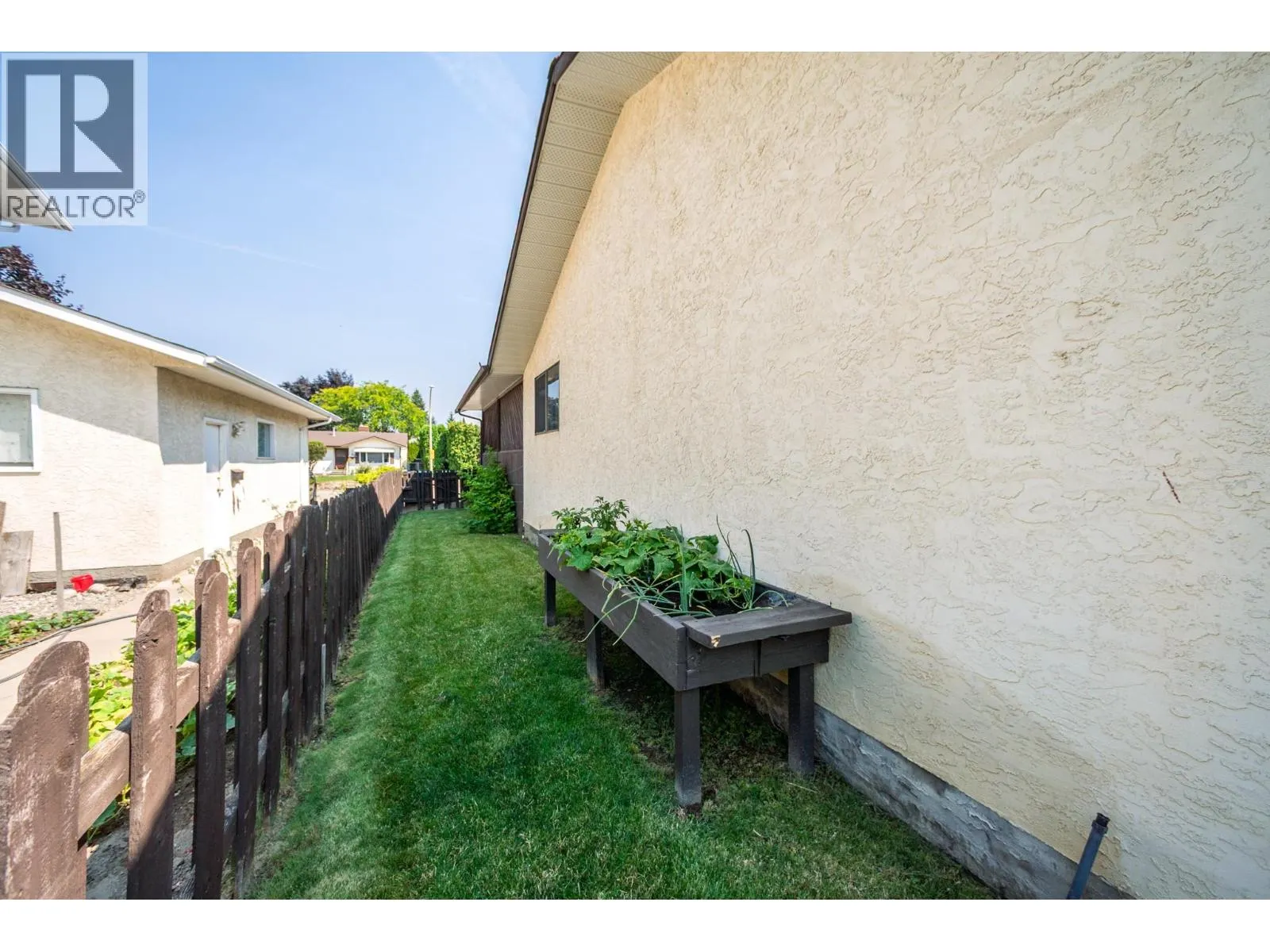 195 Felix Road
