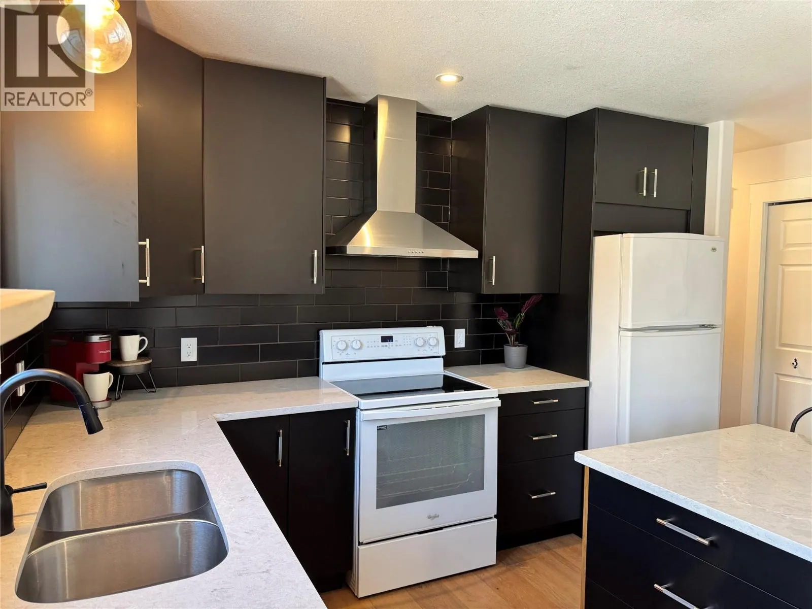 430 4TH Avenue Unit# 5