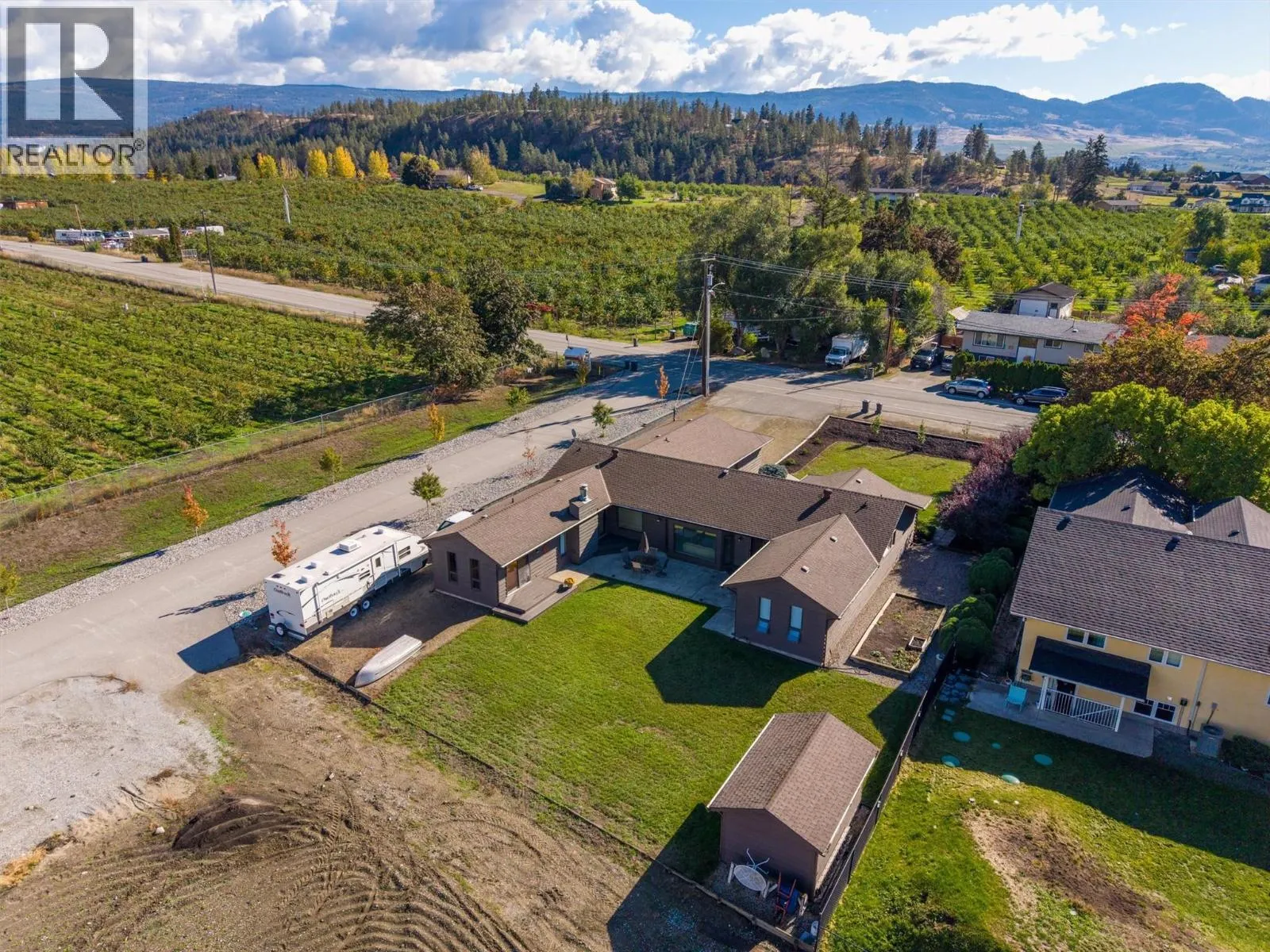 392 Valley Road N