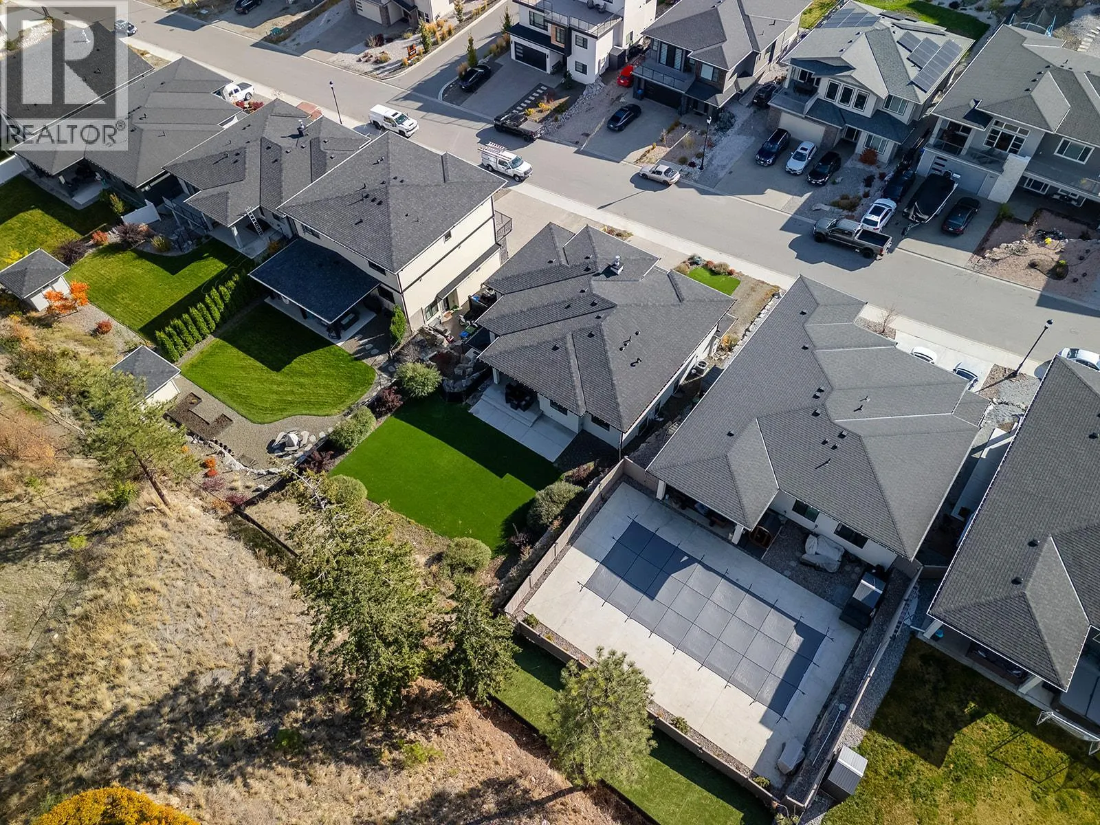 2822 Canyon Crest Drive