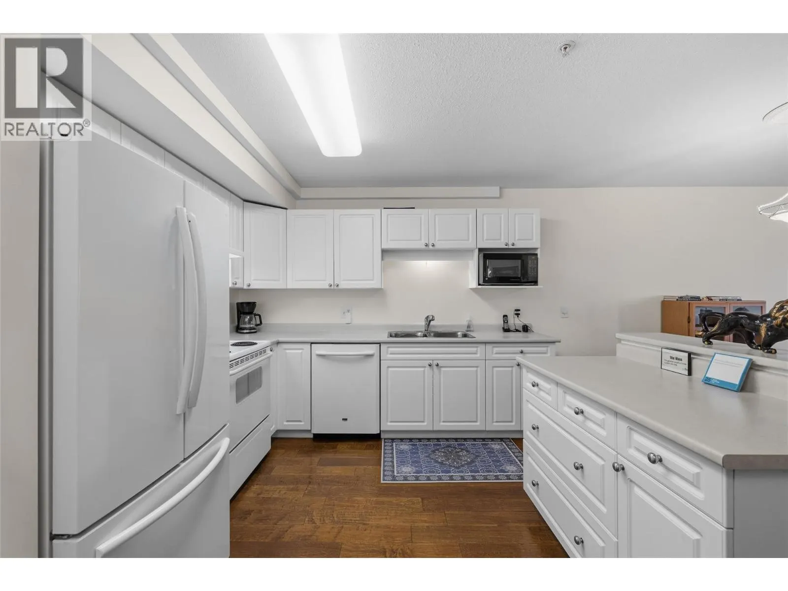 250 Dougall Road N Unit# 208