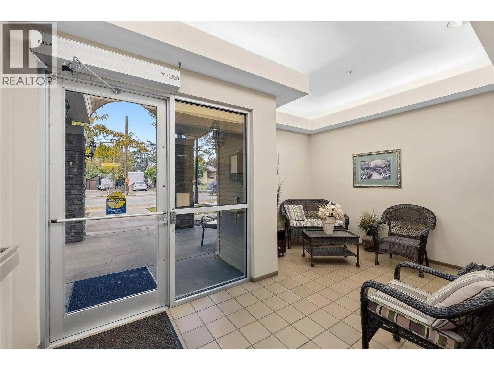 250 Dougall Road N Unit# 208