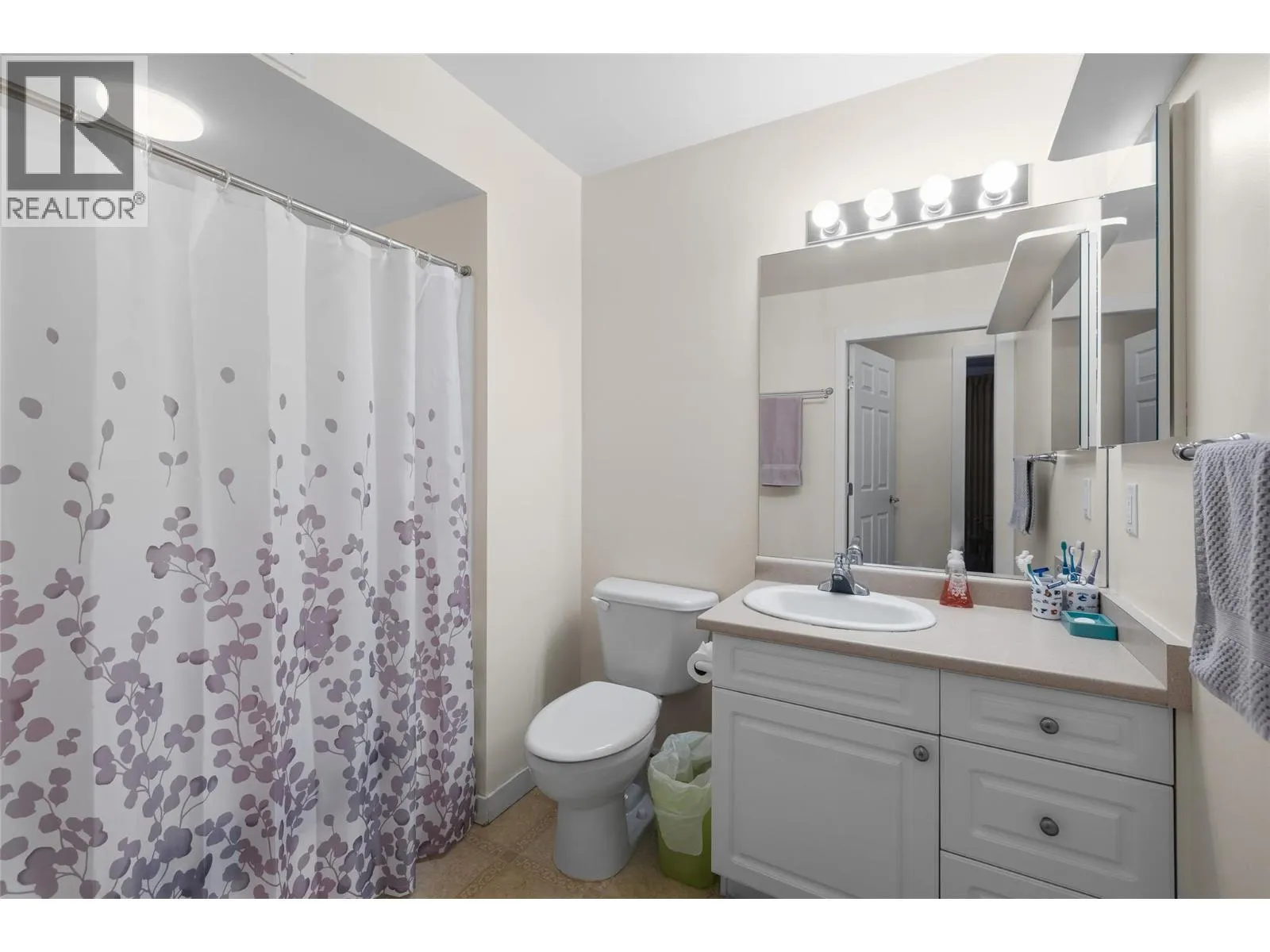 250 Dougall Road N Unit# 208