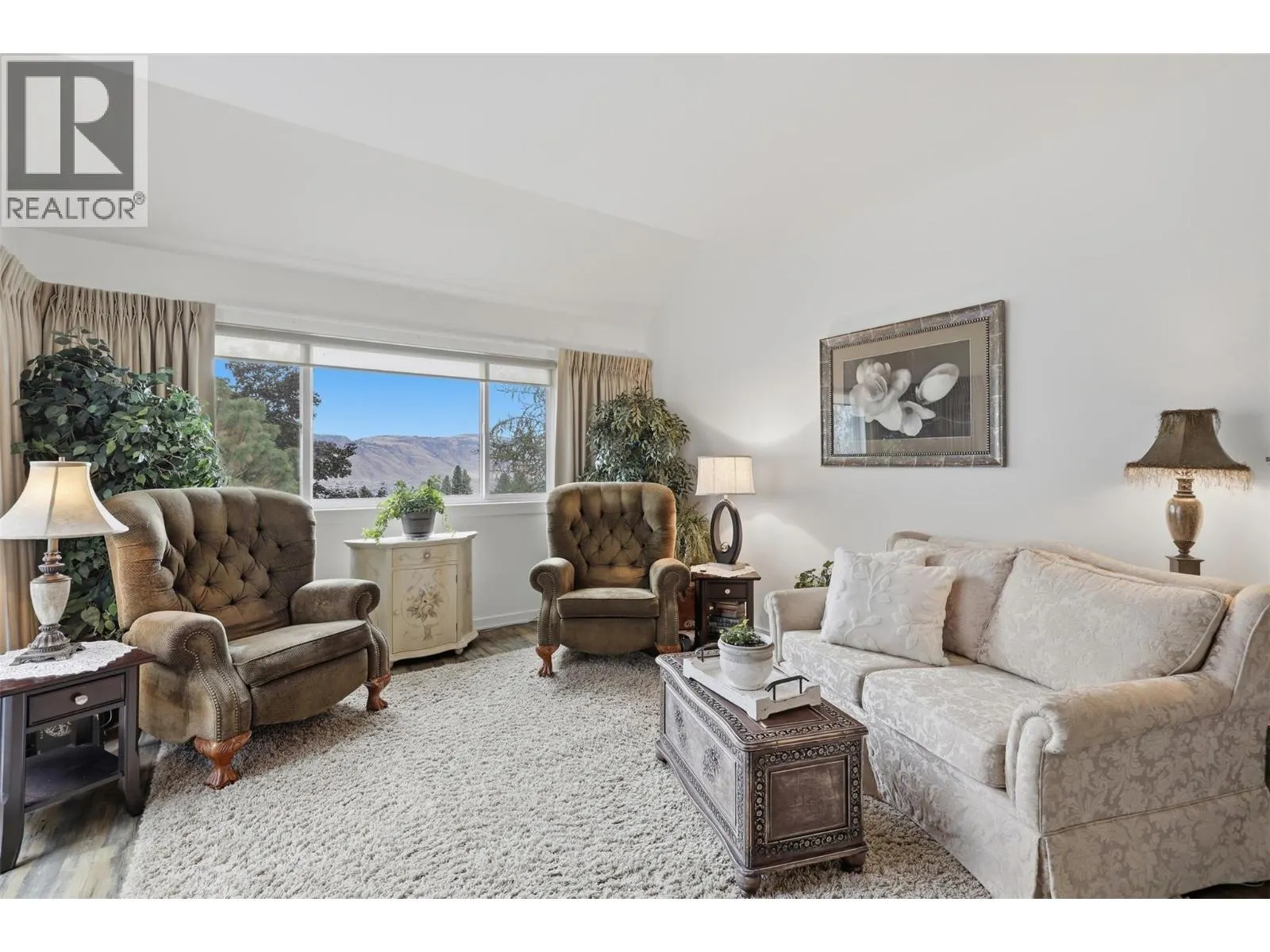 1795 Summit Drive Unit# 11