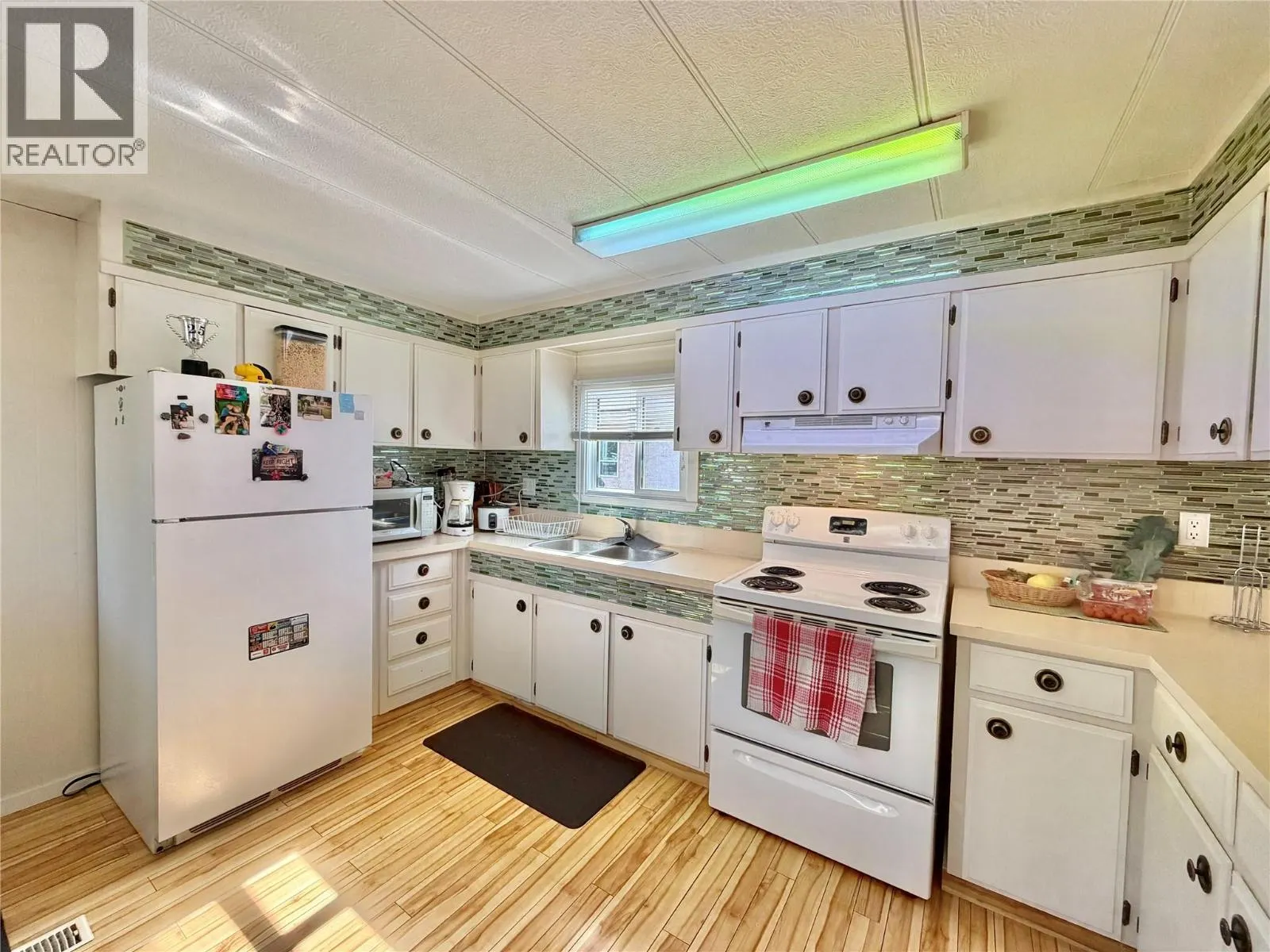 9106 Main Street Unit# 8