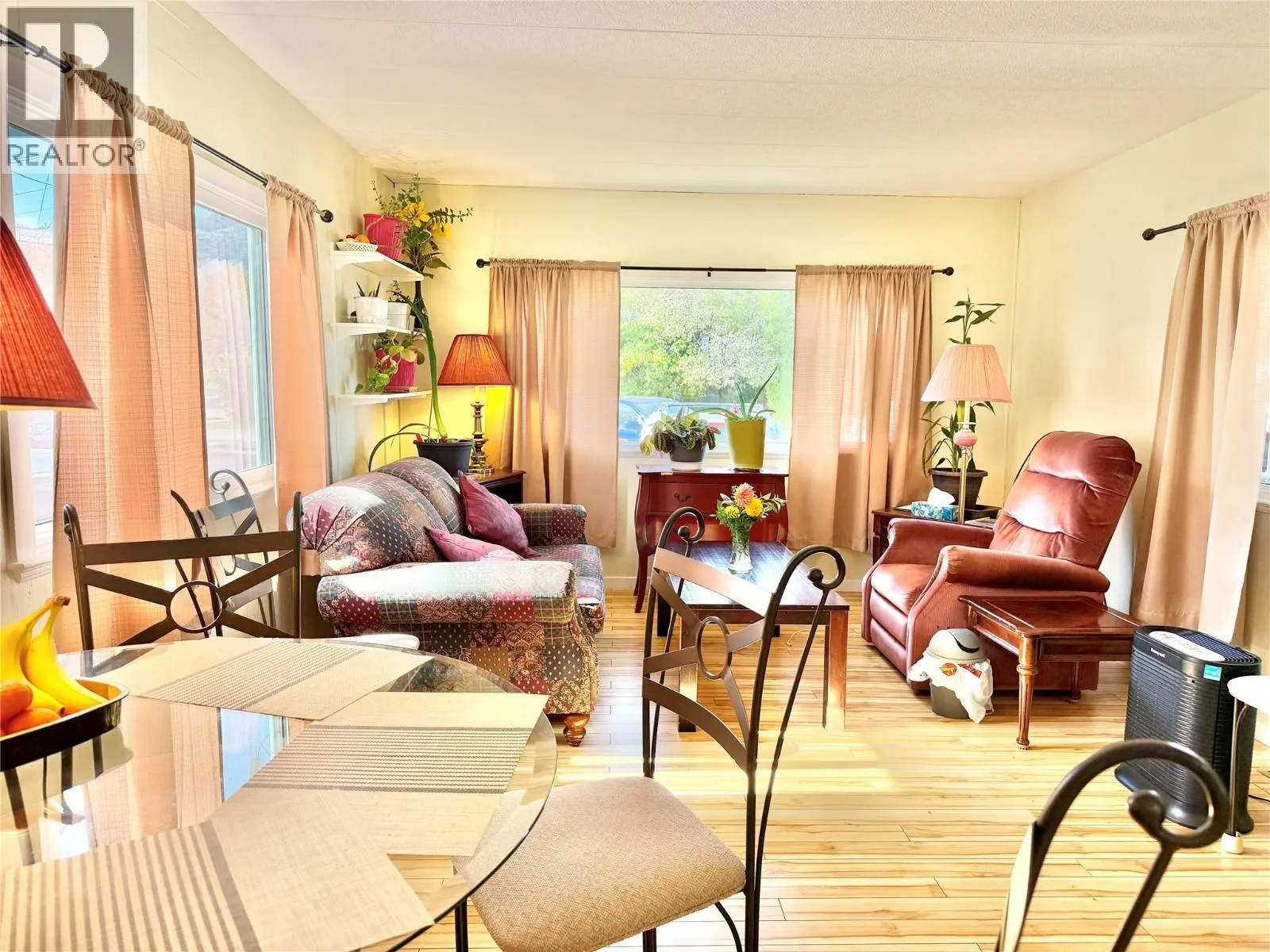 9106 Main Street Unit# 8