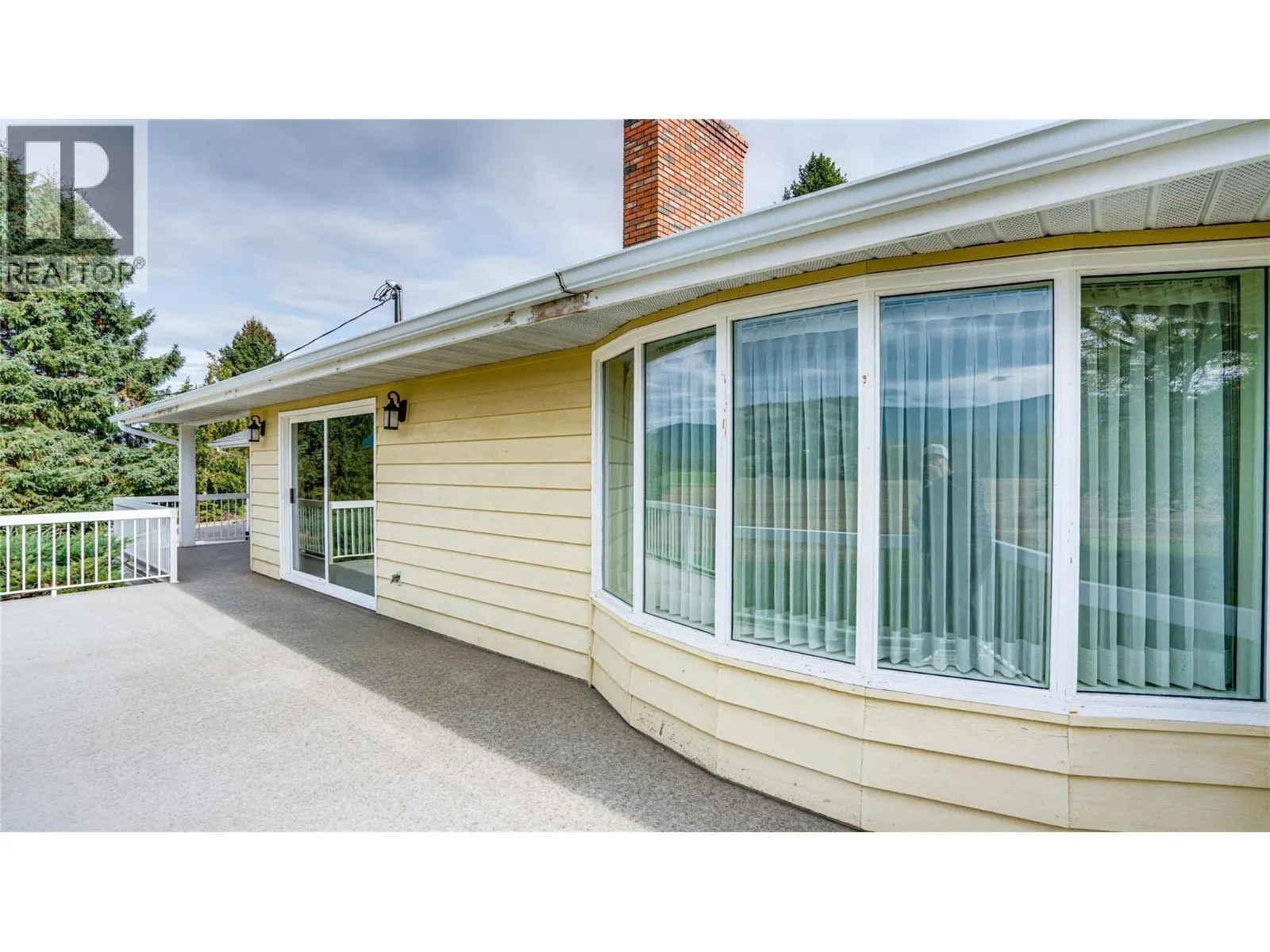 683 Clinton Road