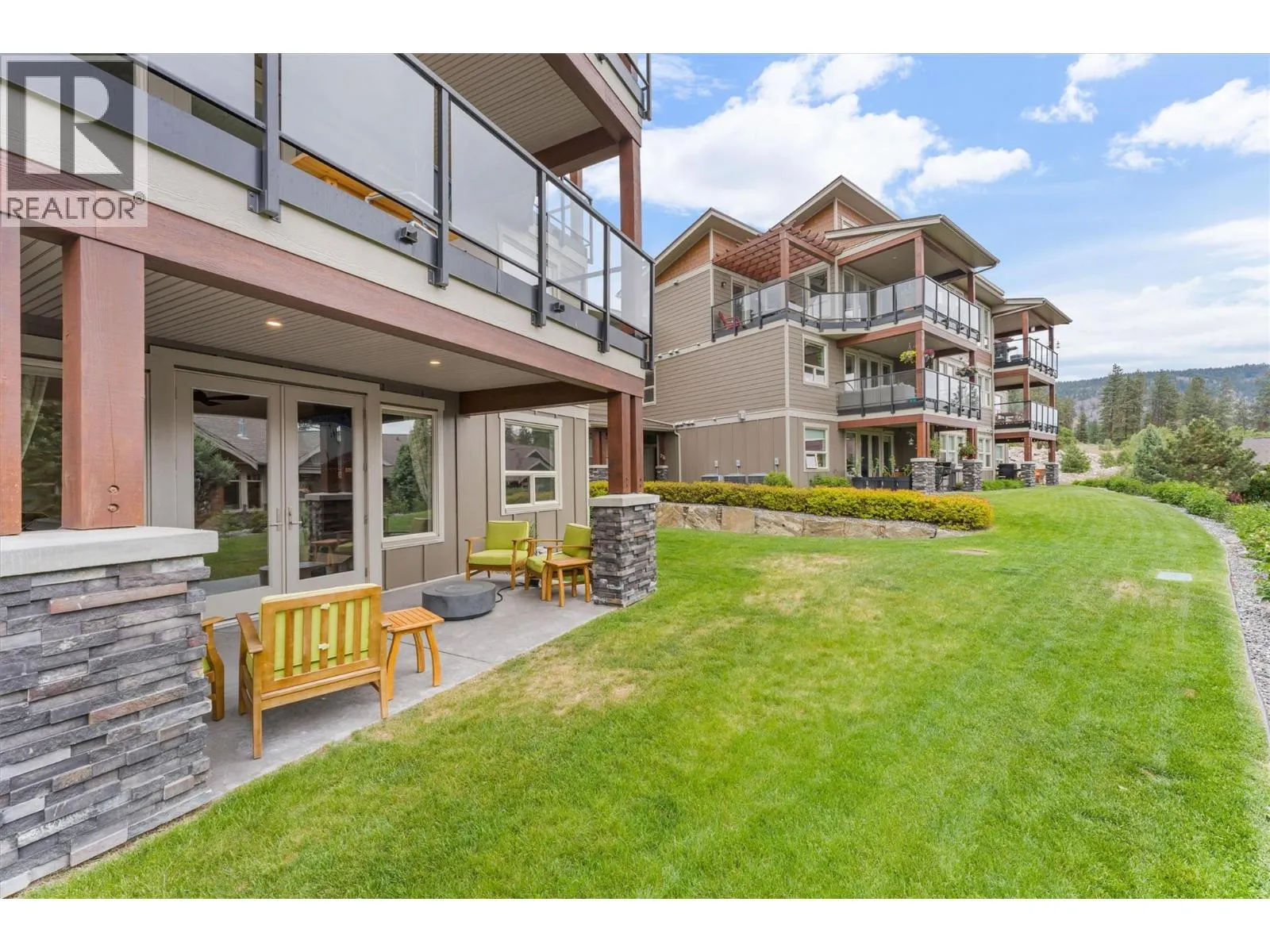 4000 REDSTONE Crescent Unit# 220