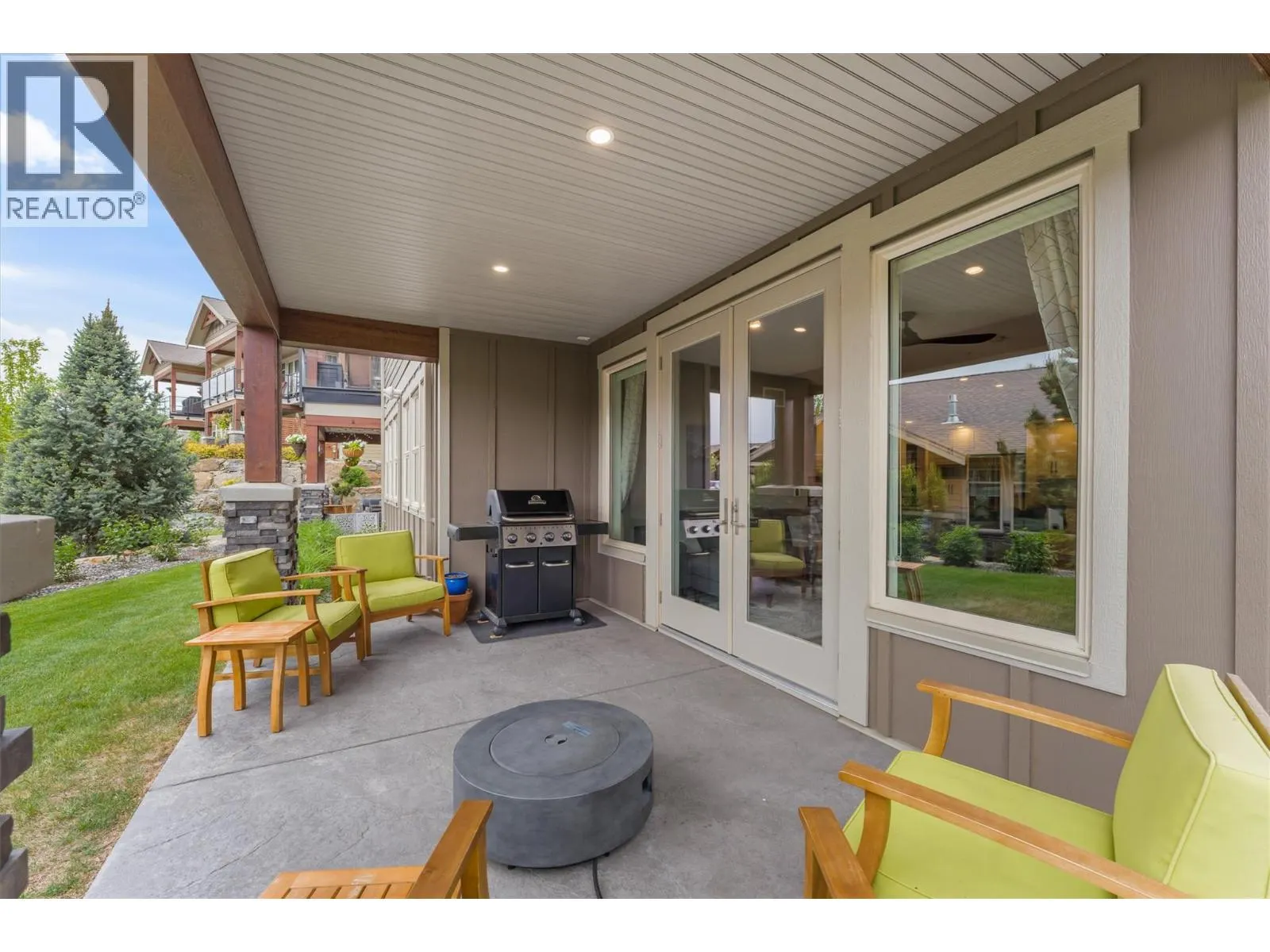 4000 REDSTONE Crescent Unit# 220