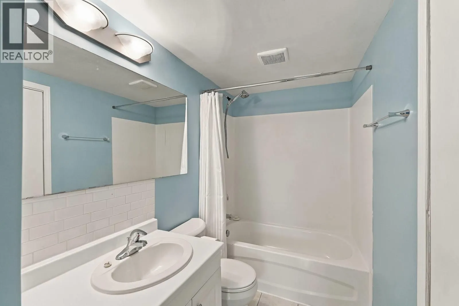 1029 Quesnel Road
