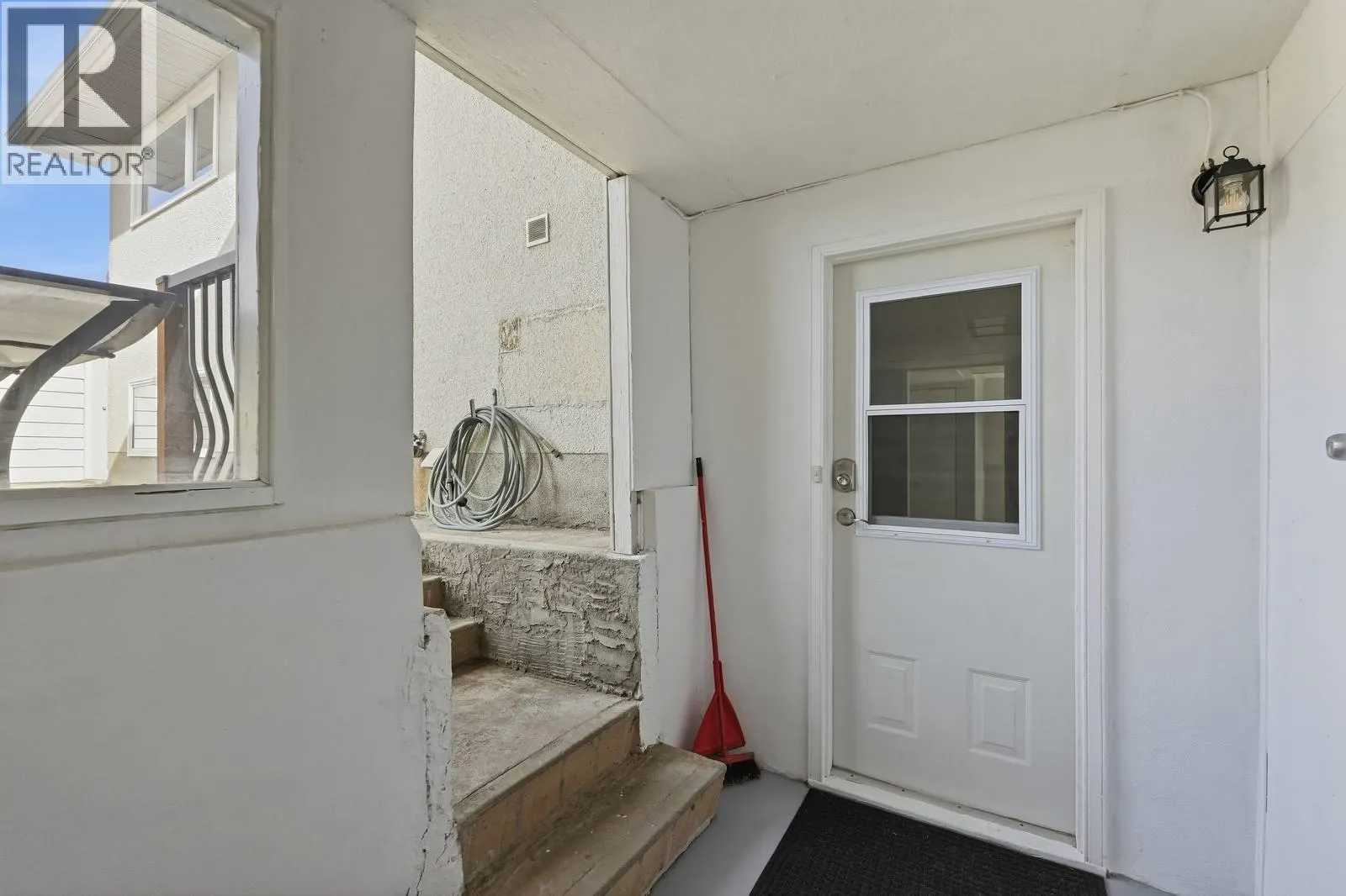 1029 Quesnel Road