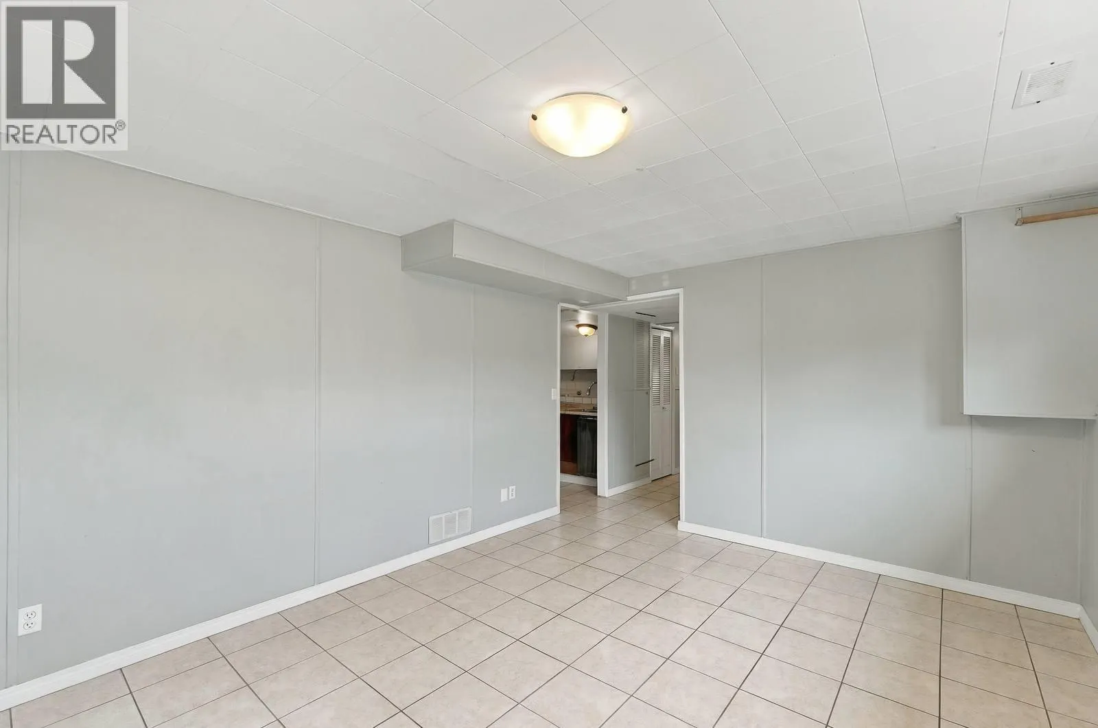 1029 Quesnel Road