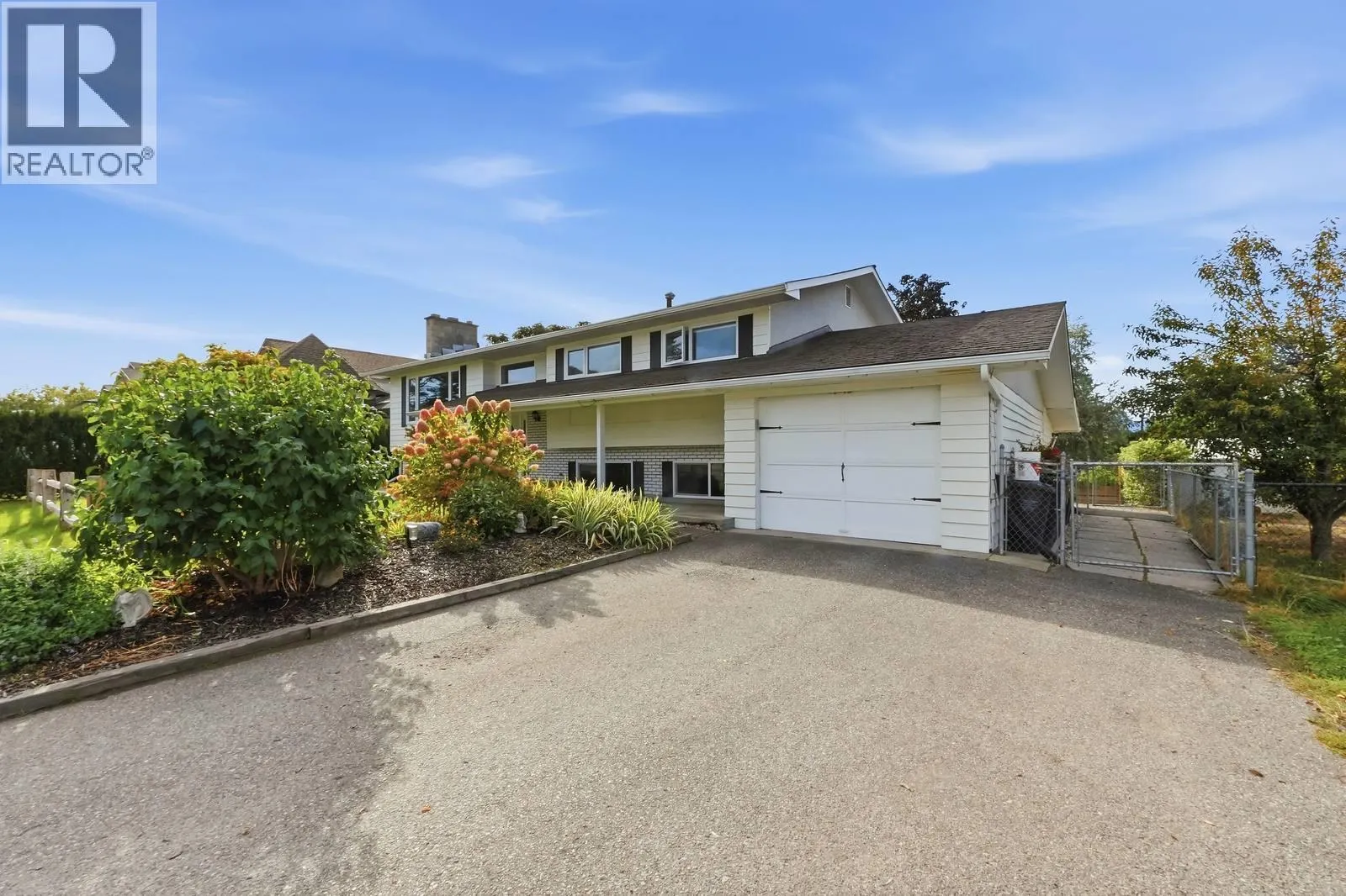 1029 Quesnel Road