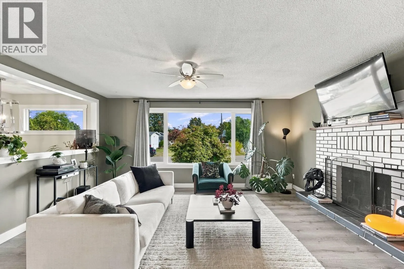 1029 Quesnel Road