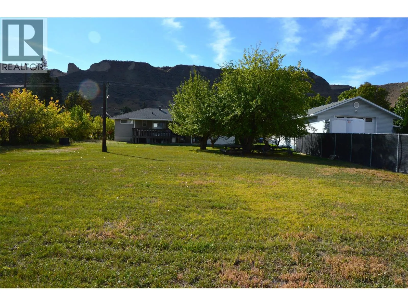 2022 Glenwood Drive