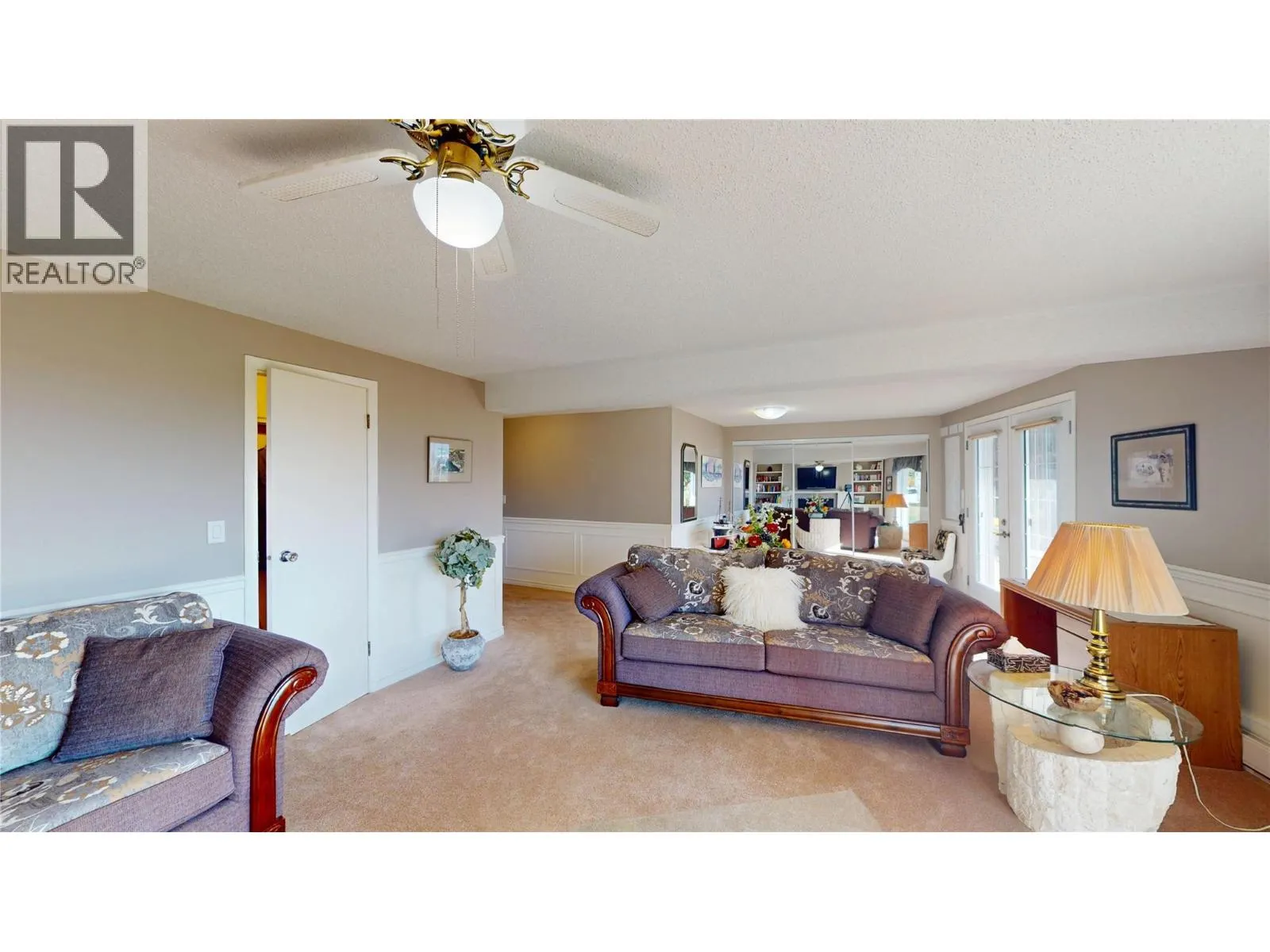1030 MONROSE Road
