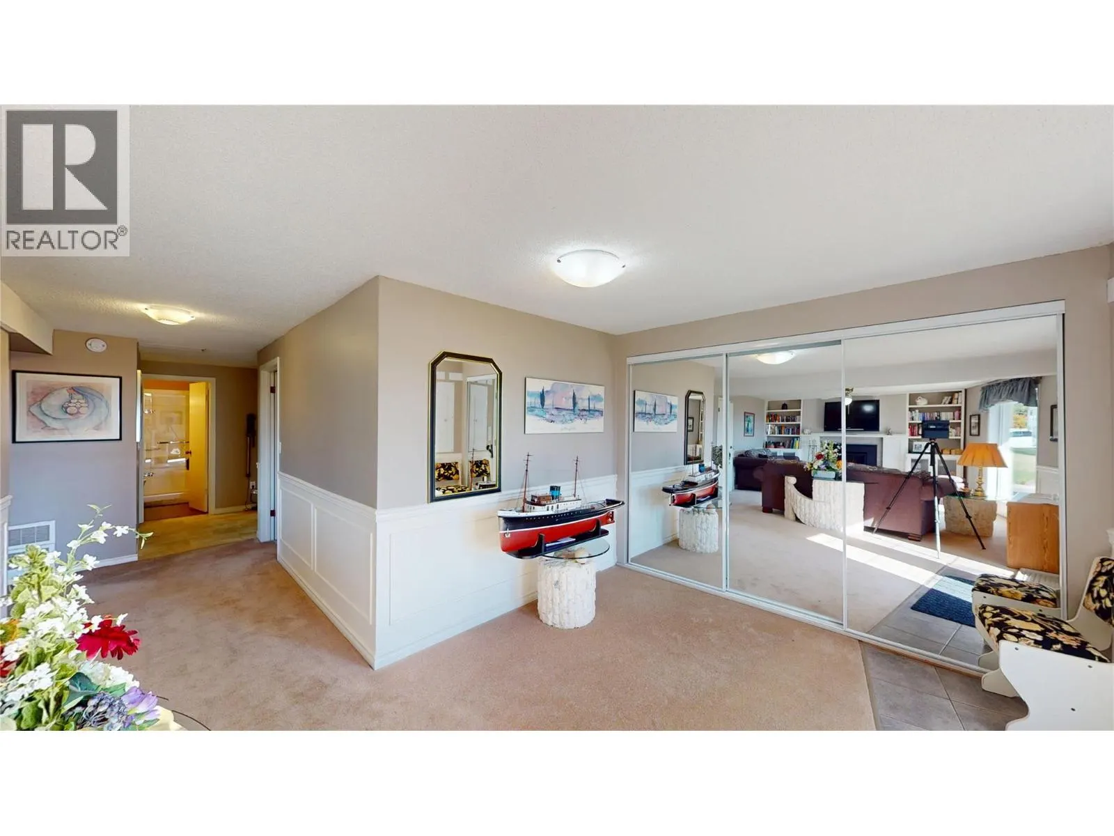 1030 MONROSE Road