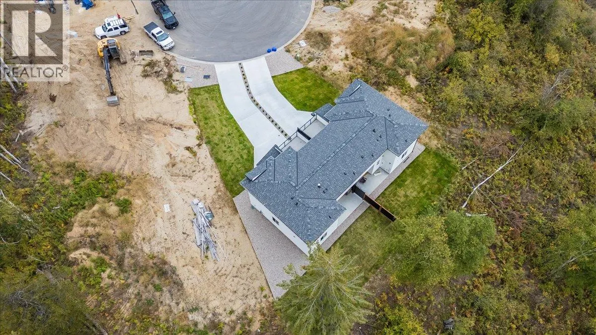 3736 Toba Road