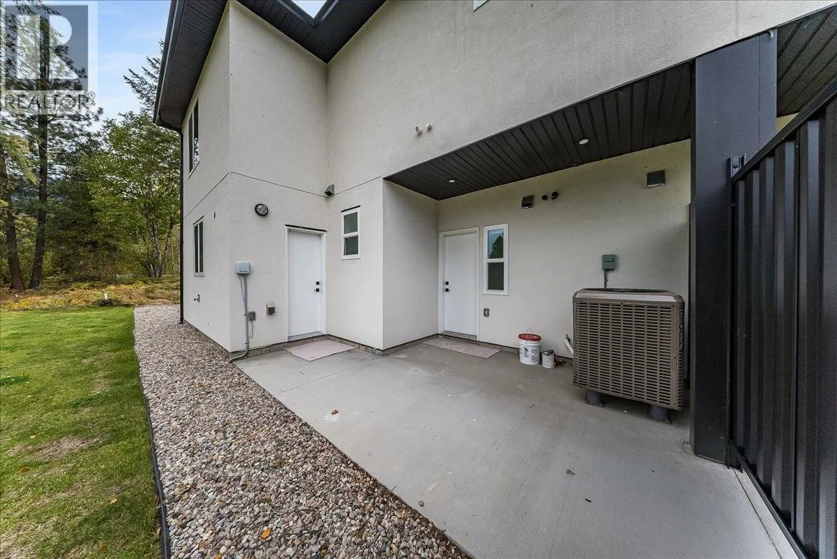 3736 Toba Road