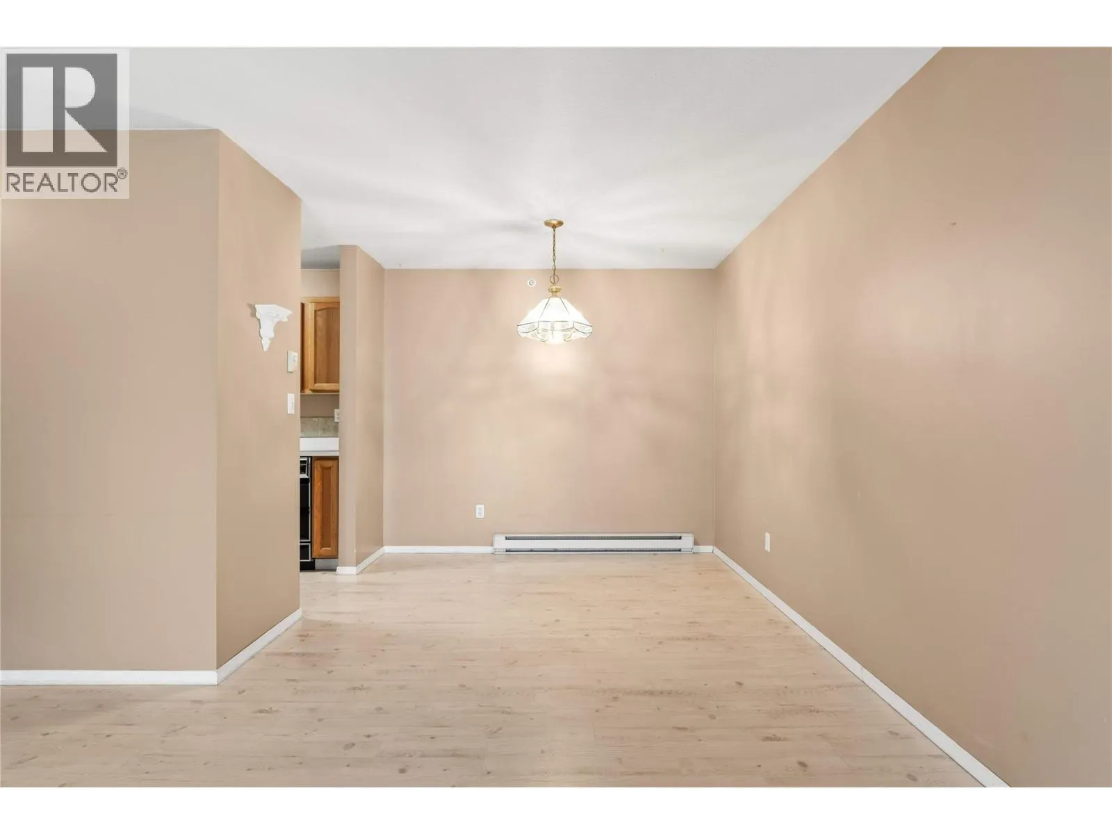 2435 Pleasant Valley Road Unit# 206