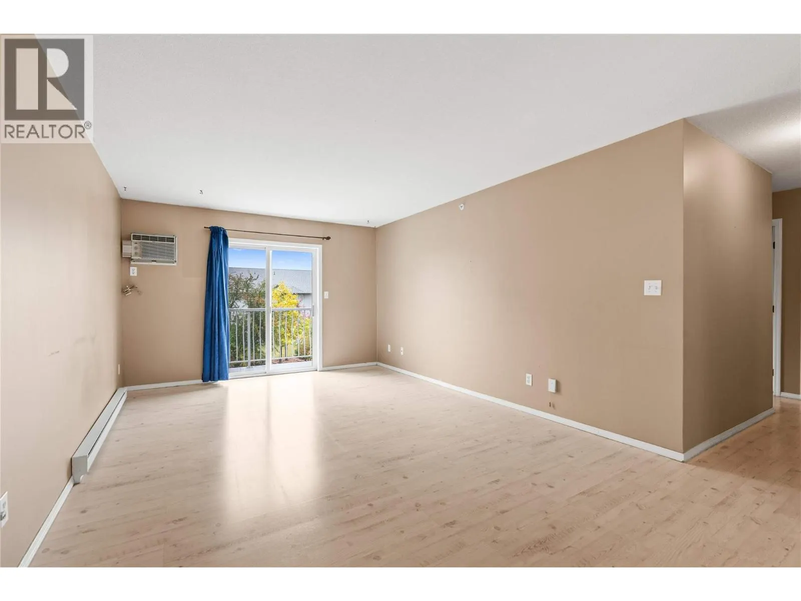 2435 Pleasant Valley Road Unit# 206