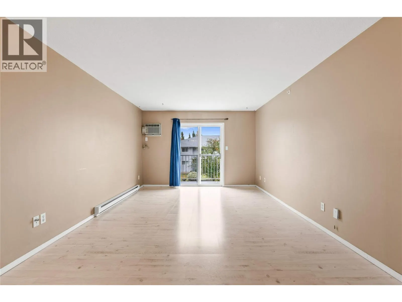 2435 Pleasant Valley Road Unit# 206