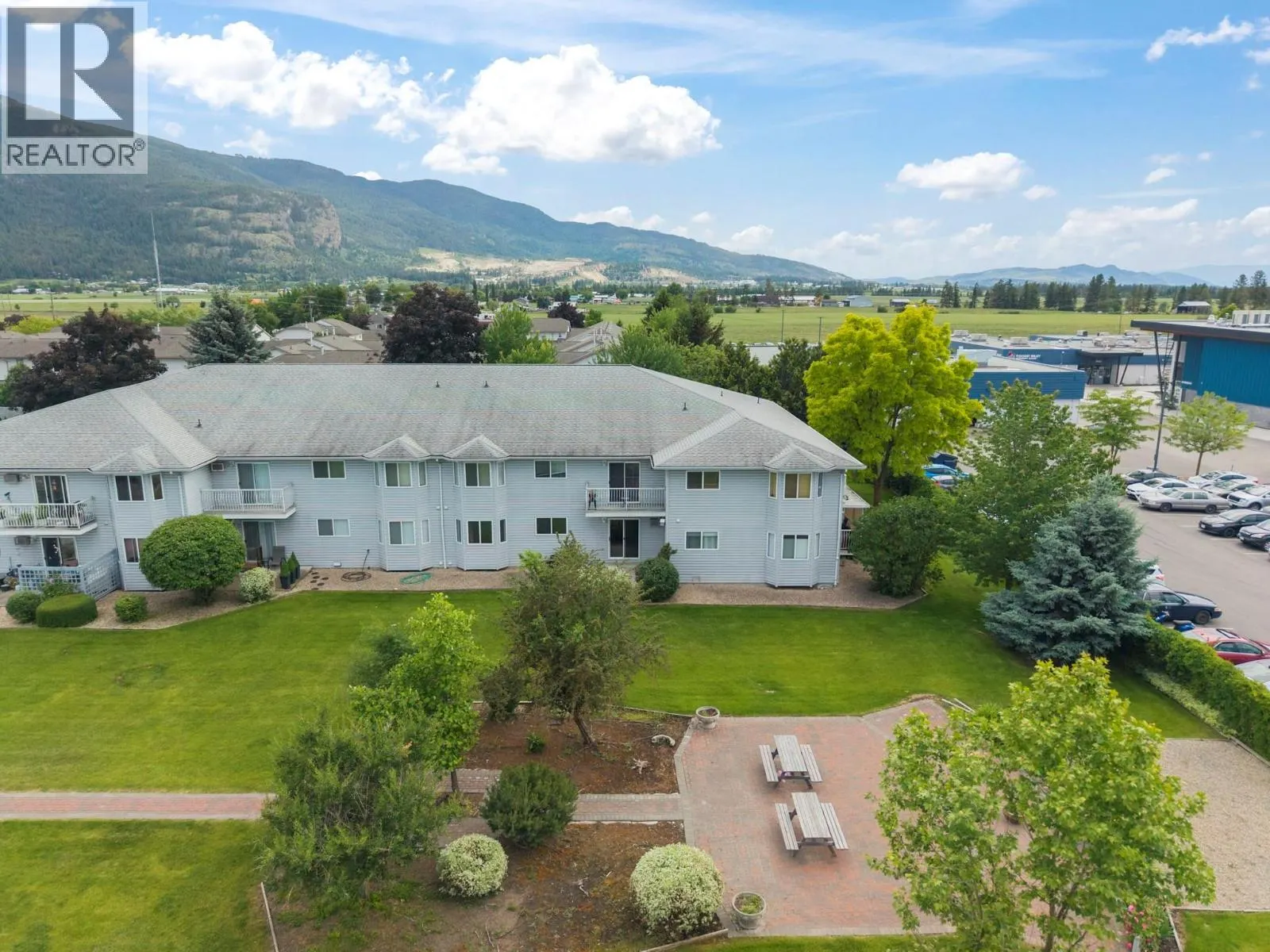 2435 Pleasant Valley Road Unit# 206