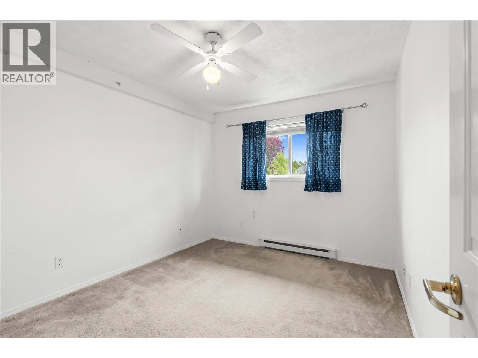 2435 Pleasant Valley Road Unit# 206
