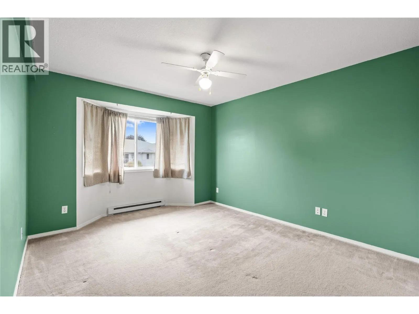 2435 Pleasant Valley Road Unit# 206
