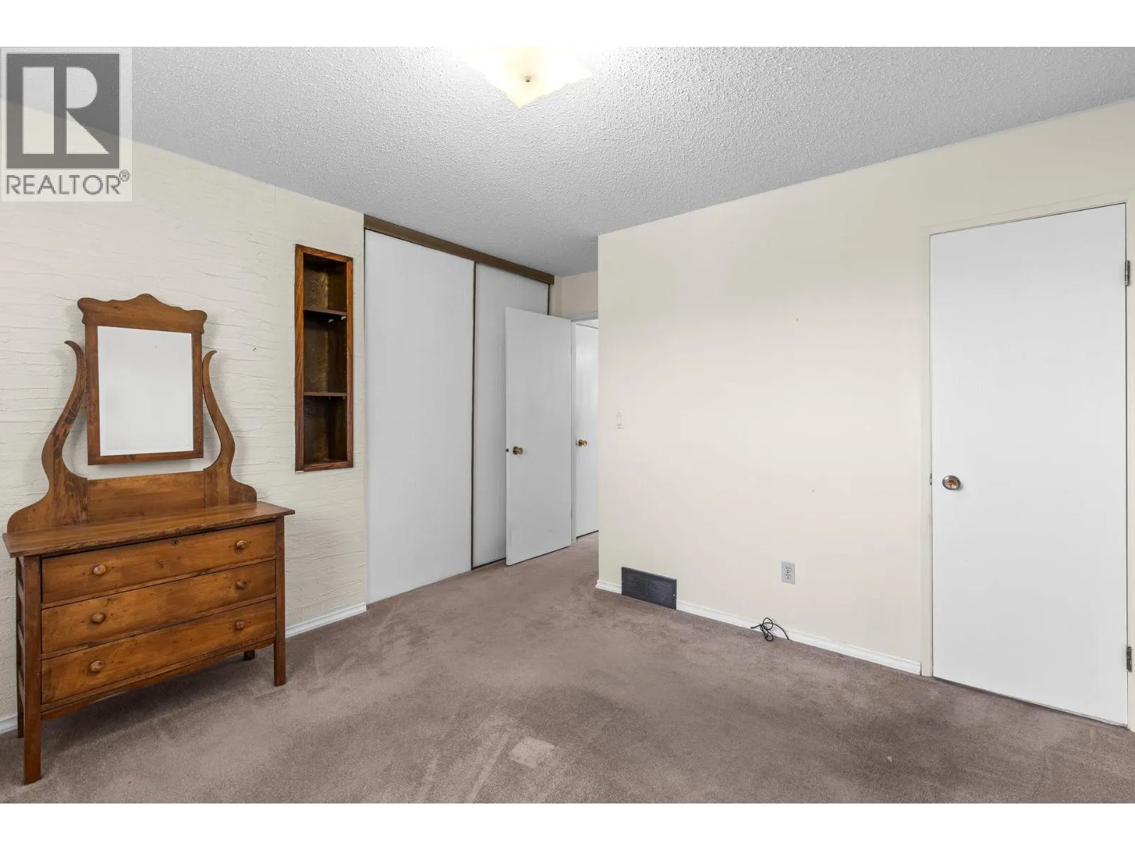 3935 Milford Road