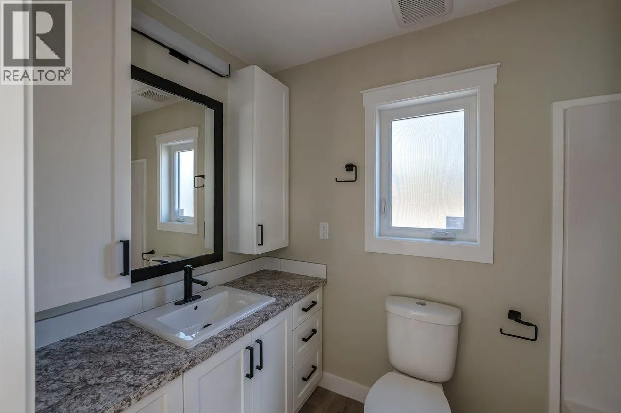 1999 HWY 97S. 1999 Highway 97S Unit# 145A Lot# 145A