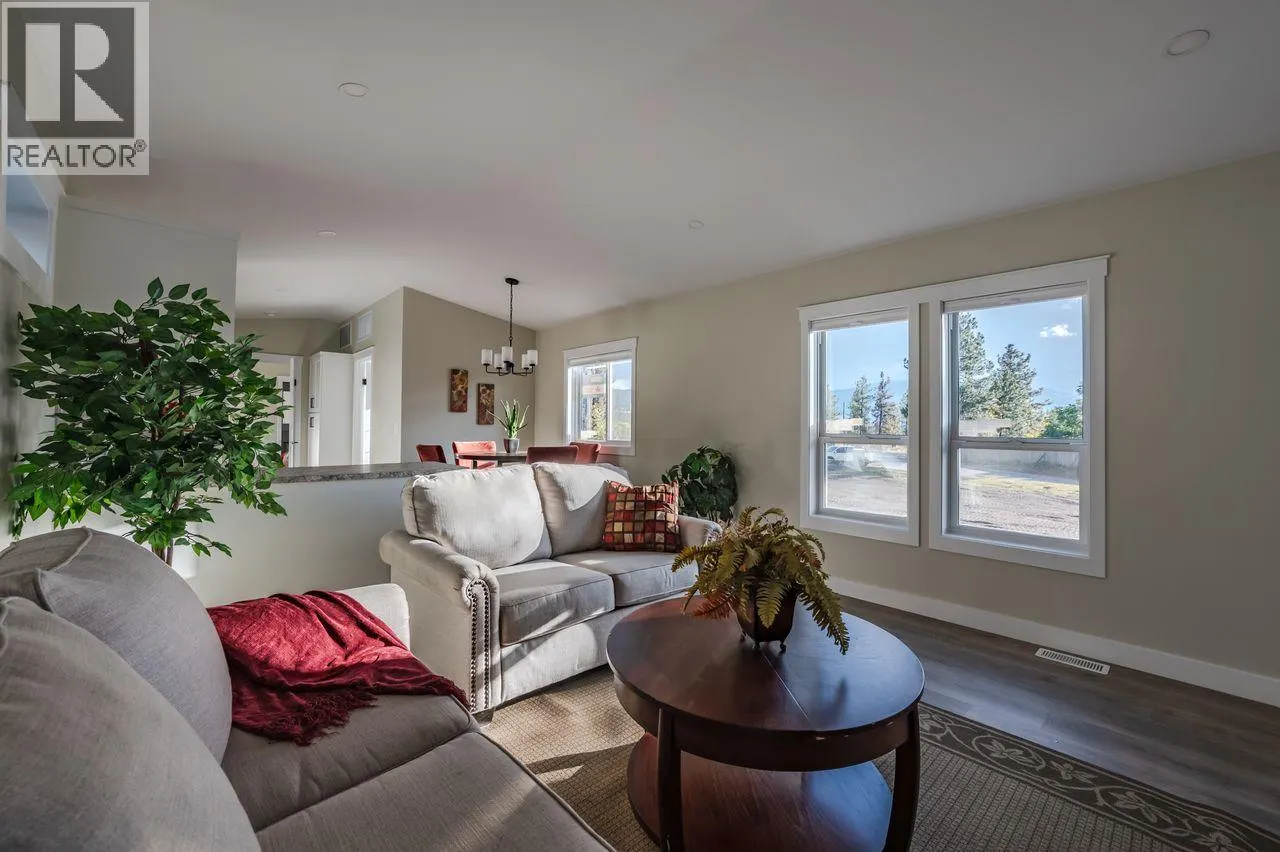 1999 HWY 97S. 1999 Highway 97S Unit# 145A Lot# 145A