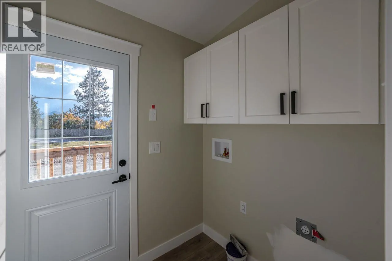 1999 HWY 97S. 1999 Highway 97S Unit# 145A Lot# 145A