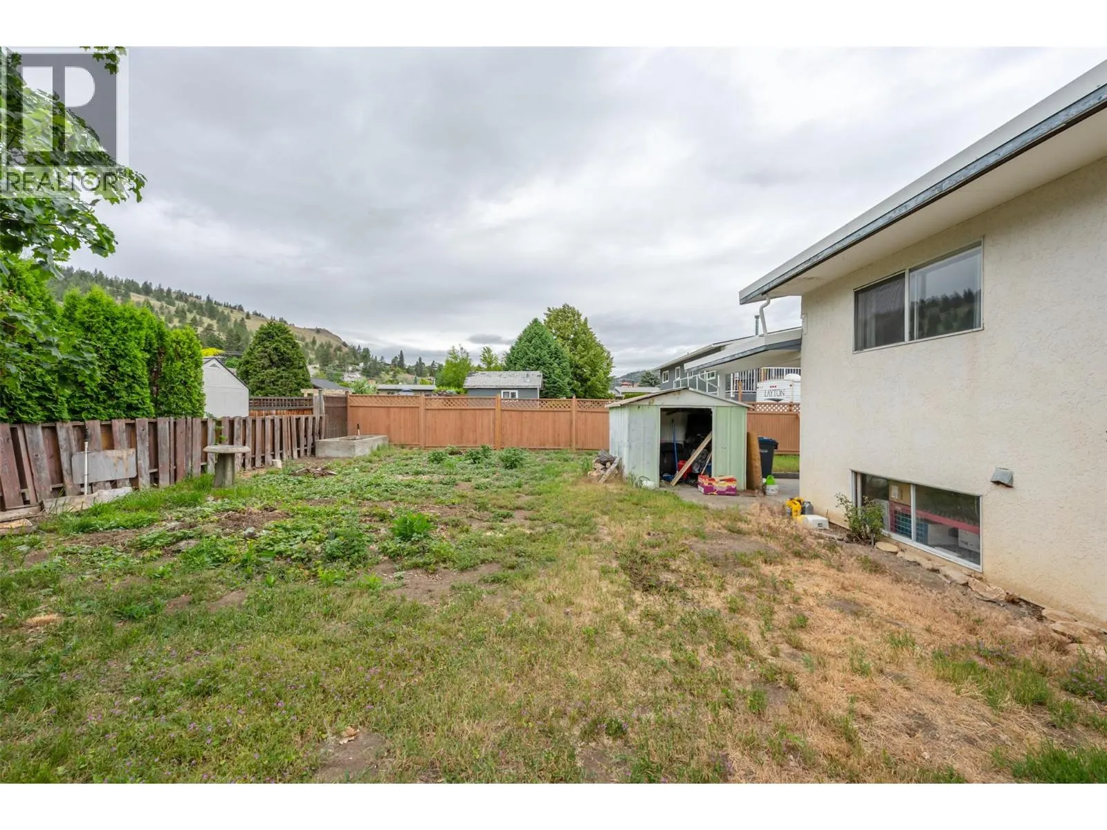 7503 HOWIS Crescent