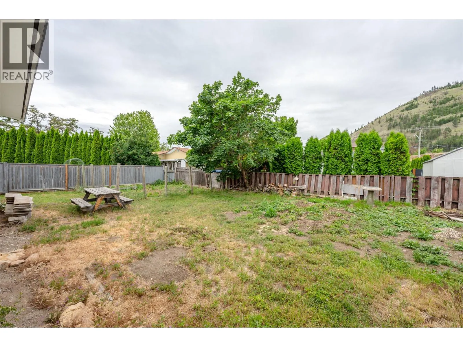 7503 HOWIS Crescent