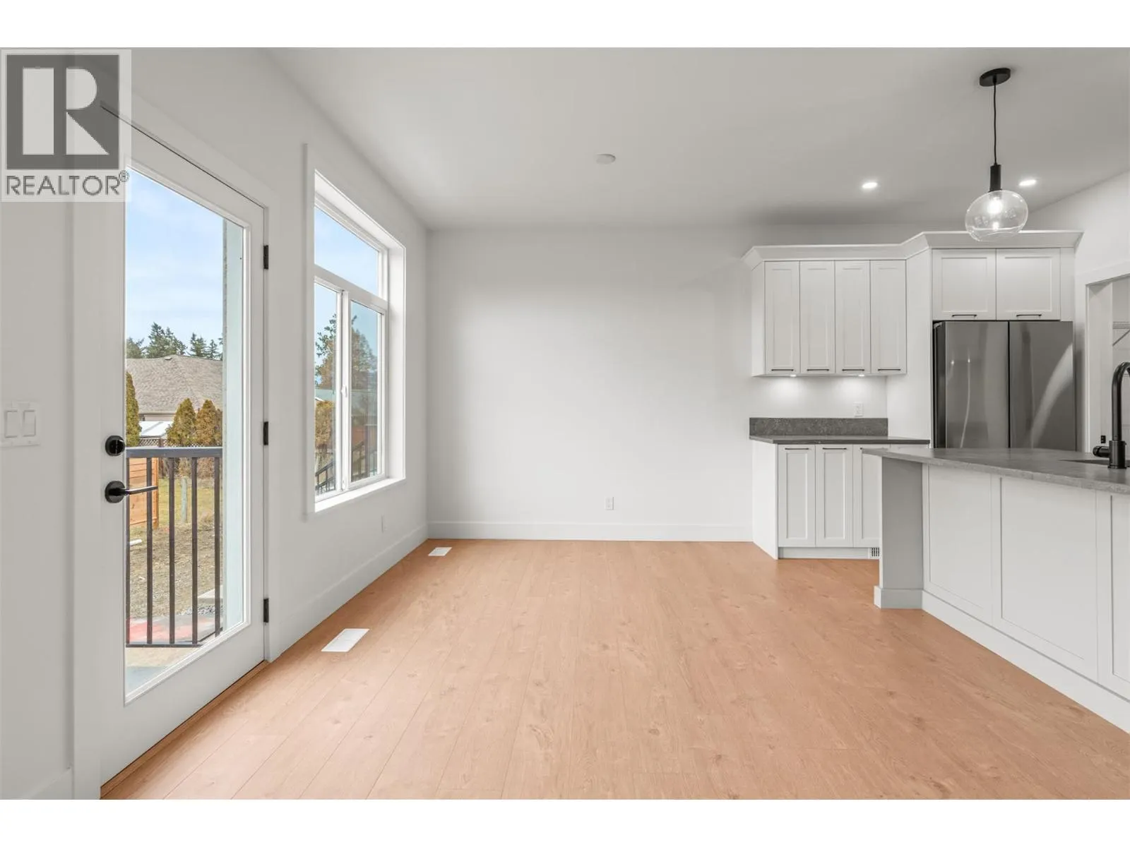2467 Bradley Drive Unit# 101