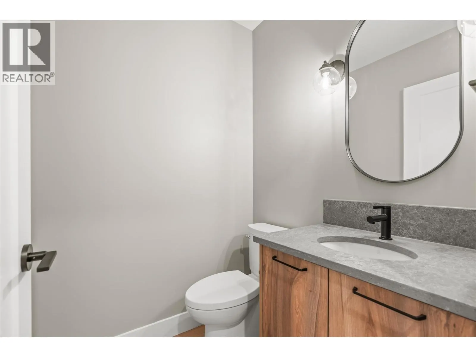 2467 Bradley Drive Unit# 101