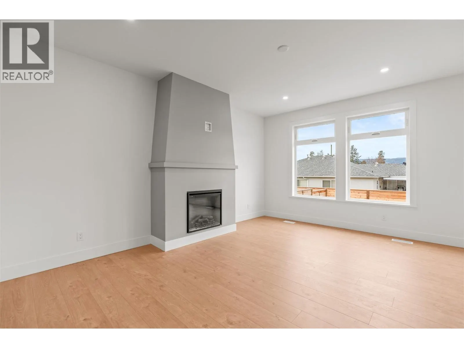 2467 Bradley Drive Unit# 101